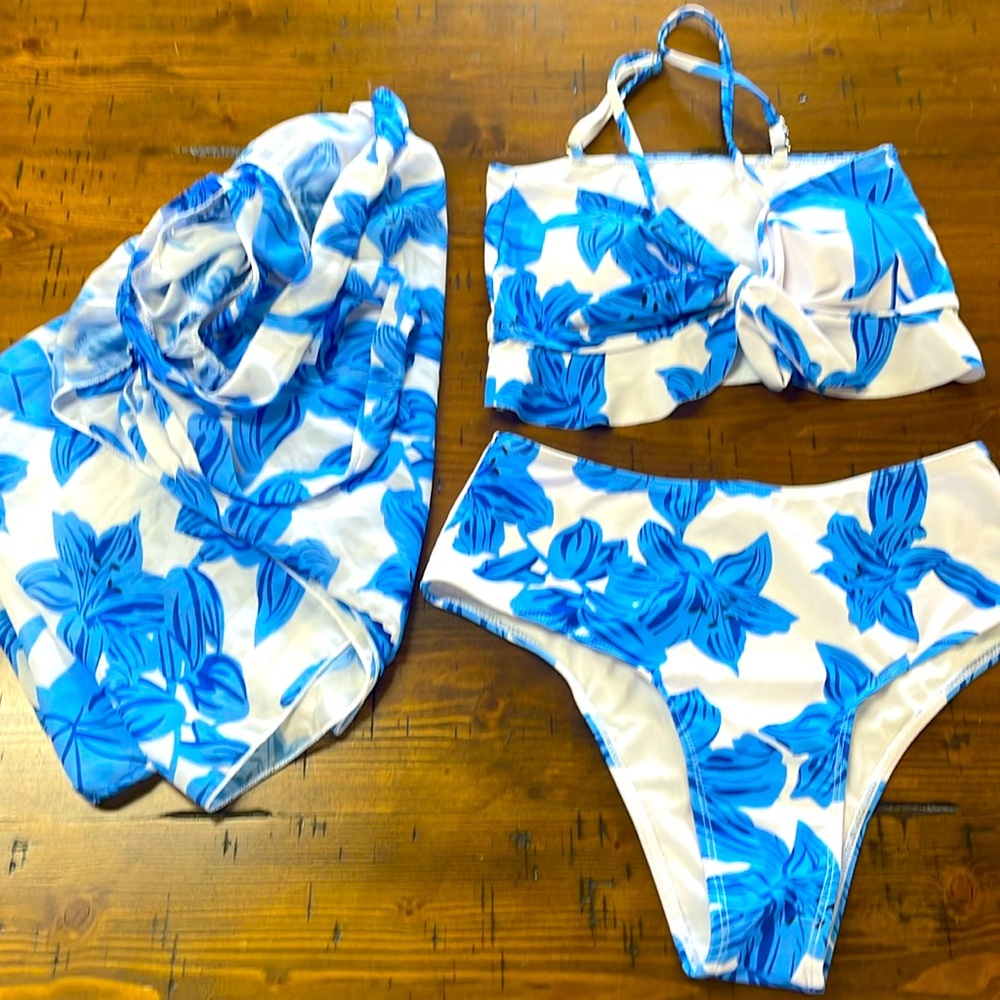 New  3 piece Swim